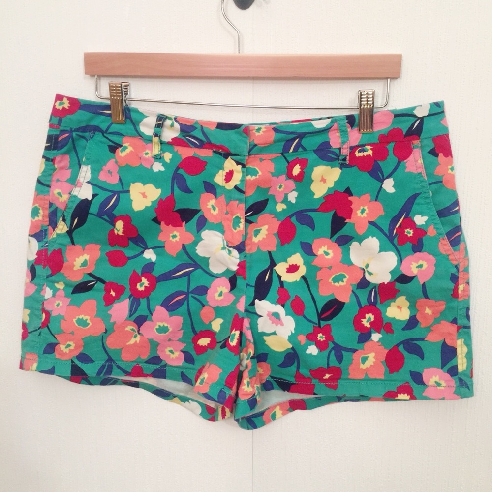 Elle Multicolor Flowered Shorts Womens Size 12